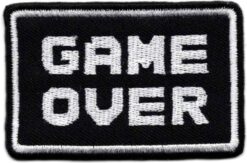 Écusson thermocollant Game Over appliqué